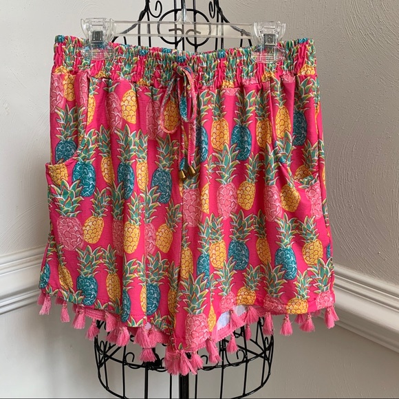 Simply Southern Pink Pineapple Tassel Shorts S/M - Picture 8 of 9